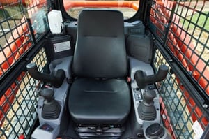 kubota-svl75-cab-conforto