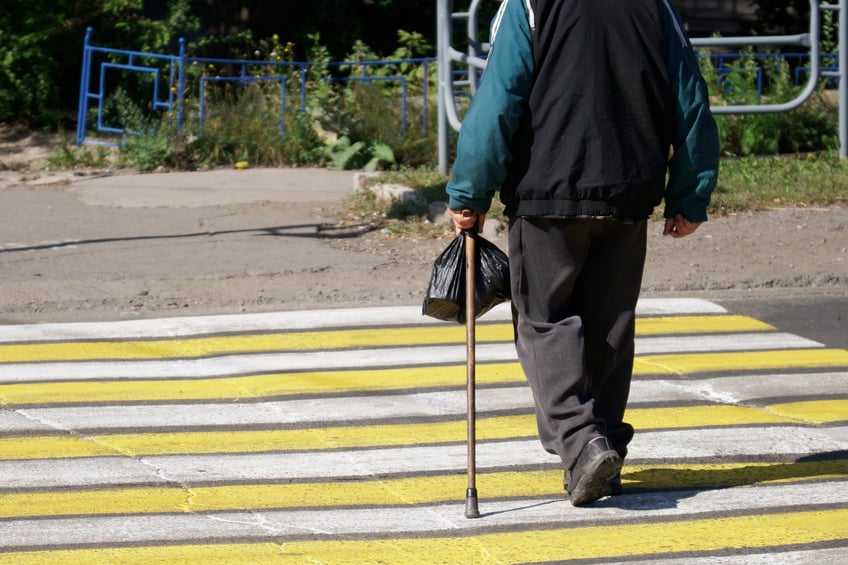 senior-citizen-construction-site-safety