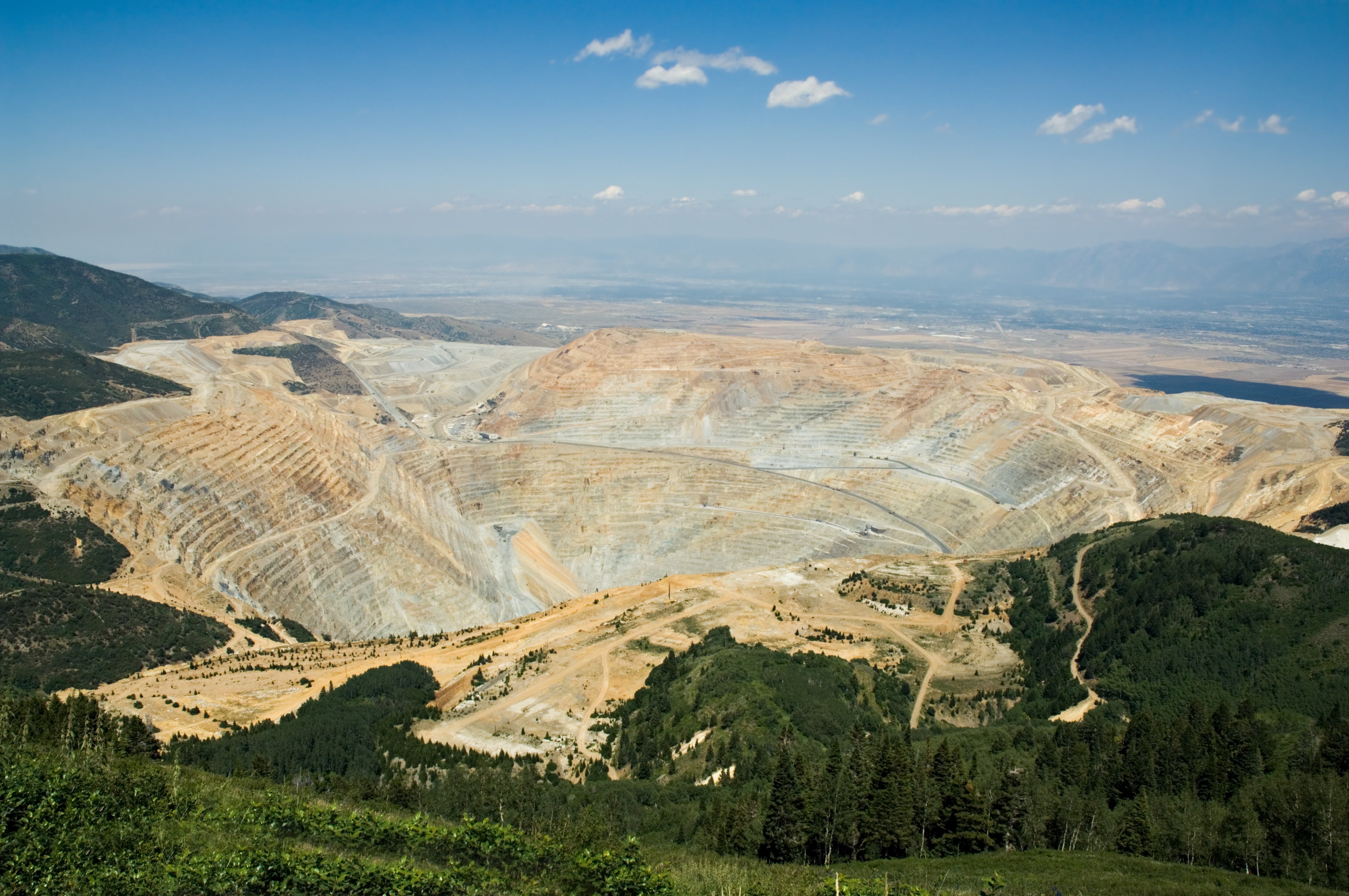 The World’s 5 Largest Open-Pit Mines | Iseekplant