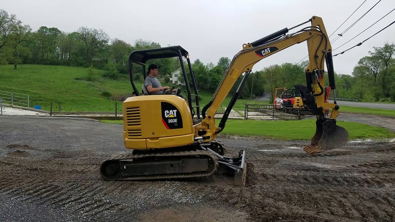 Caterpillar 303.5 Mini Excavator Review & Specs iseekplant