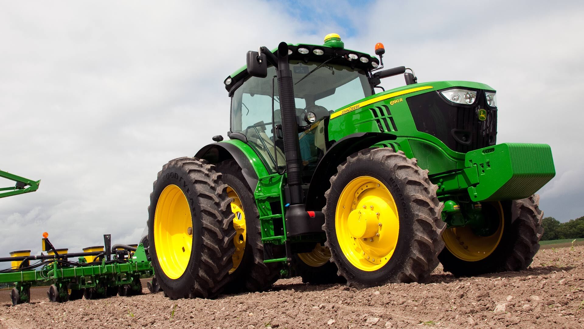 Top 5 Best Tractor Brands iseekplant