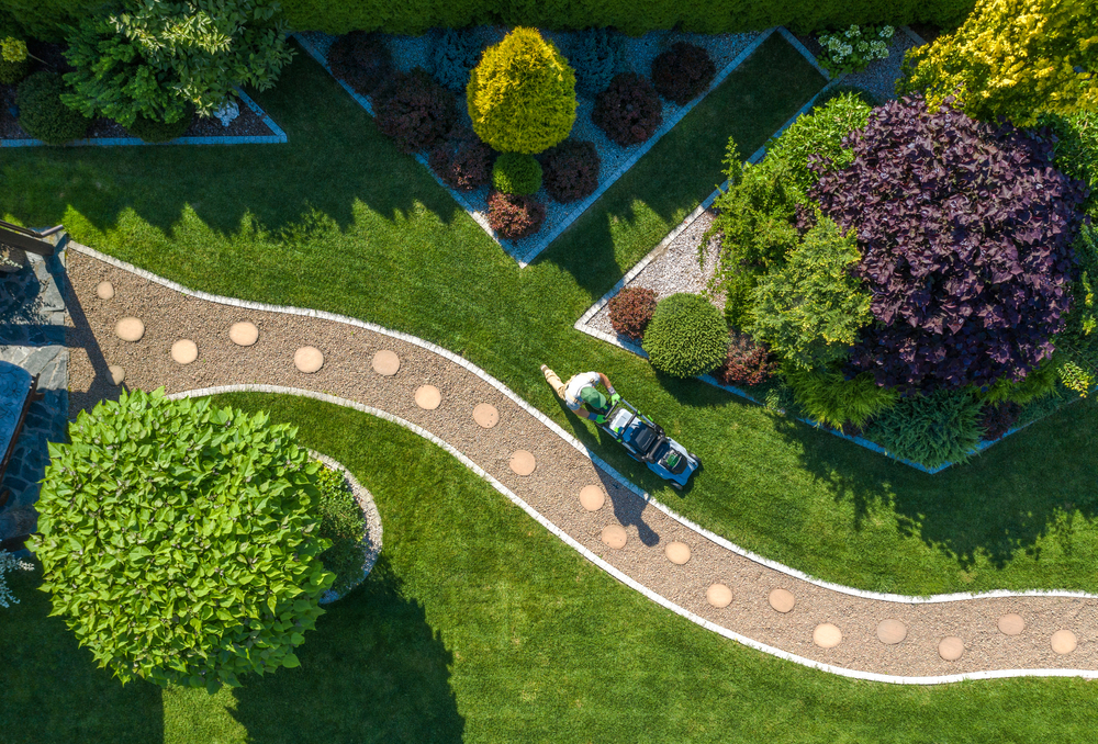 2021 Landscaping Cost Guide How Much, How Much Do Landscapers Make Per Hour Ontario